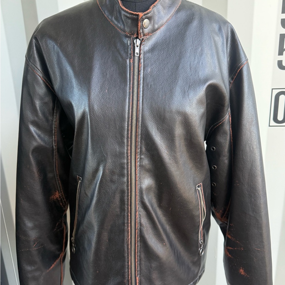 Vintage Black Genuine Leather Jacket - Picture 2 of 4